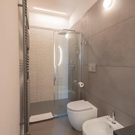 ゲストハウス Le Fare 3*