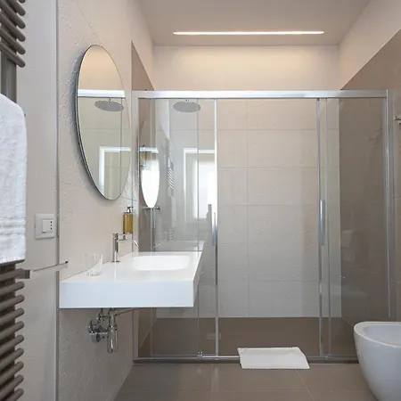 Le Fare ゲストハウス Fara Novarese