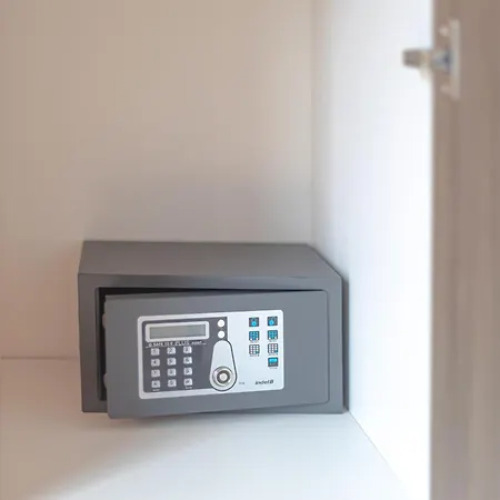 ゲストハウス Le Fare 3*