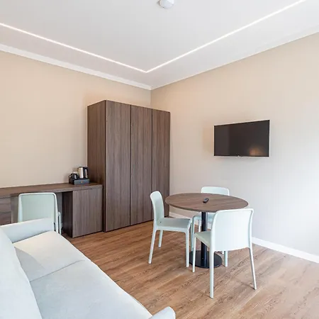 ゲストハウス Le Fare 3*